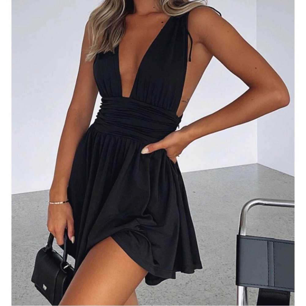 My Pleasure Mini Dress Black